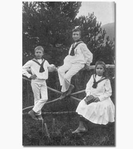 Alec, Serjack and Nelly Denissieff (c. 1910)